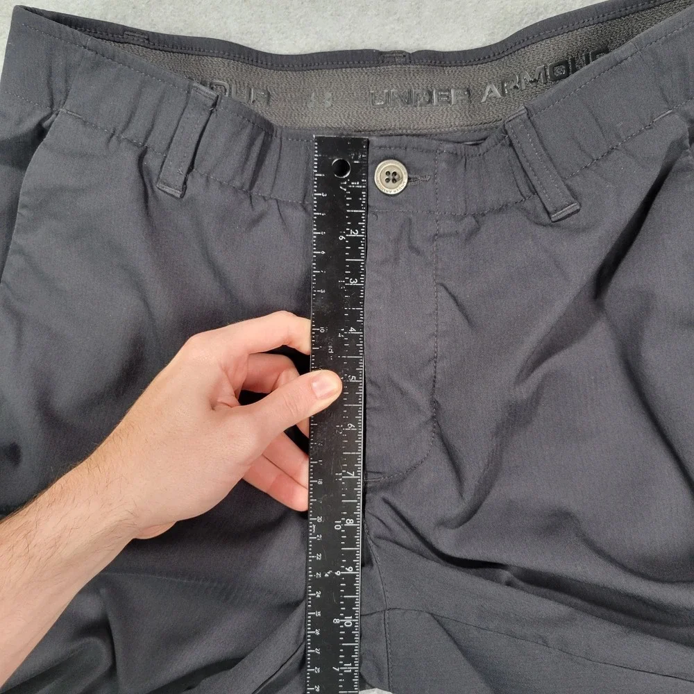 Under Armour Shorts Men 34 Black Golf Chino Performance Sports Preppy Athleisure